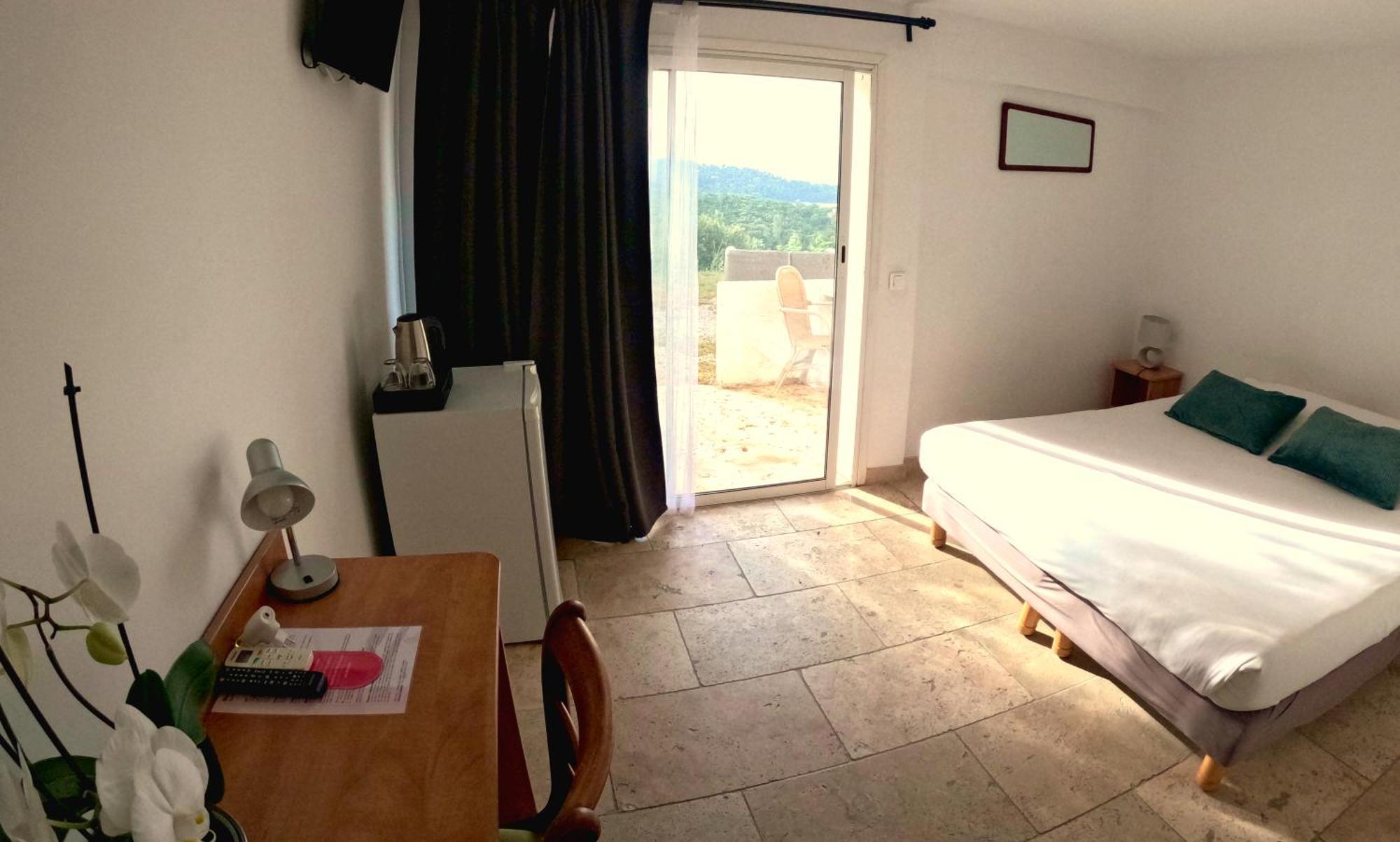 Azur Hotel Le Lavandou Buitenkant foto