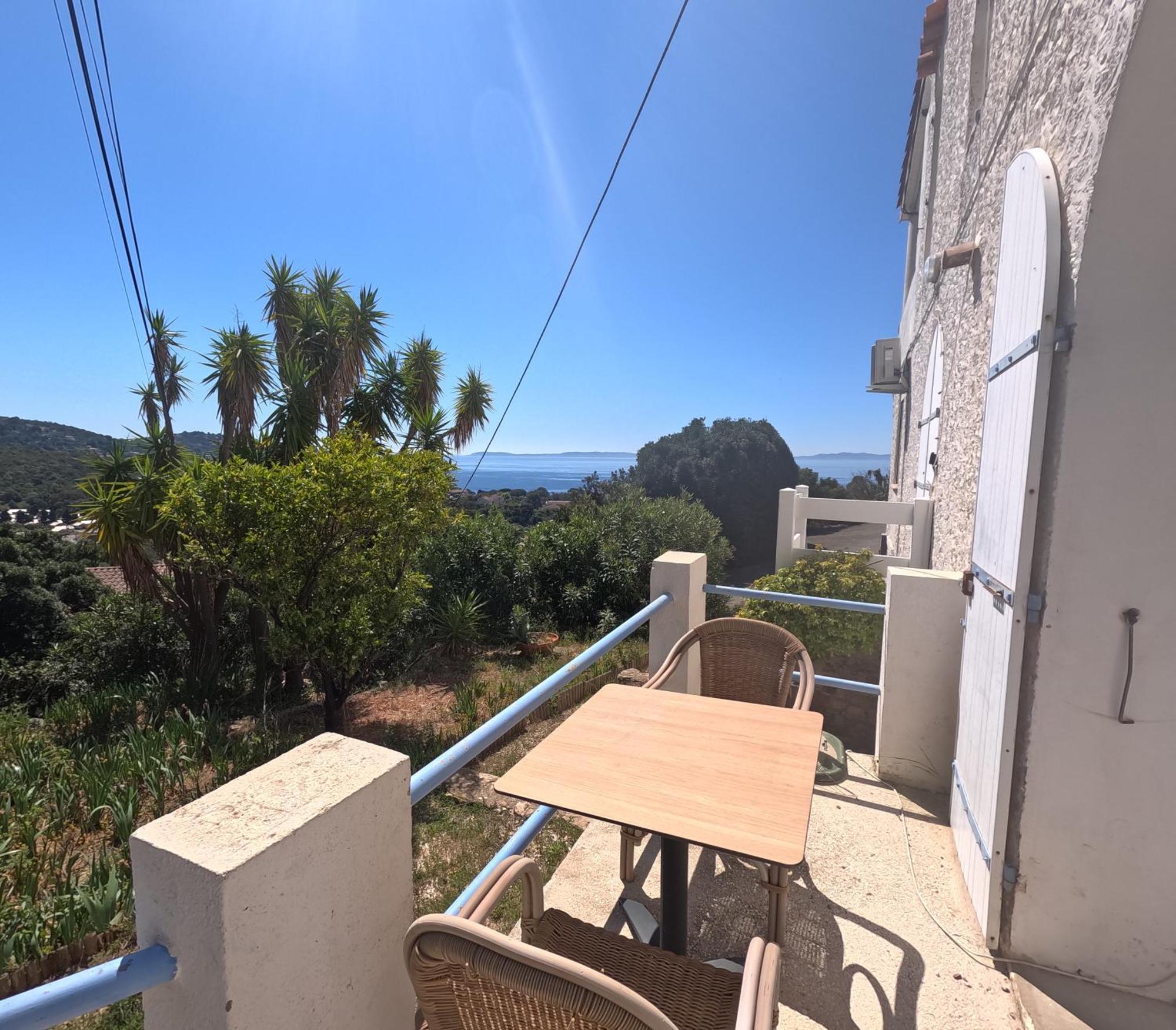 Azur Hotel Le Lavandou Buitenkant foto
