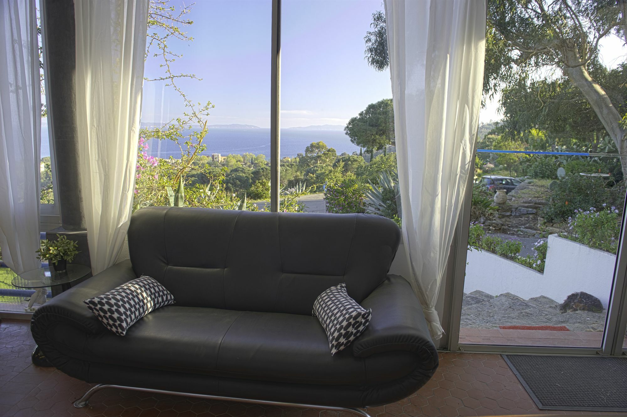 Azur Hotel Le Lavandou Buitenkant foto